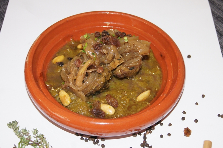 Tajine Chicken Caramelised Onions and Raisins - Argana