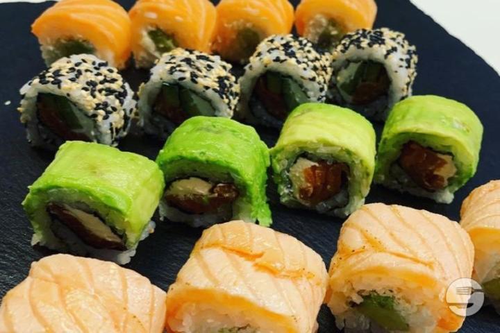California Crunchy Prawn - Neon Sushi