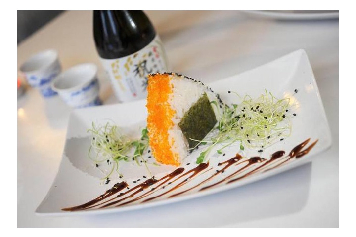 Neoshi Lachs - Neon Sushi