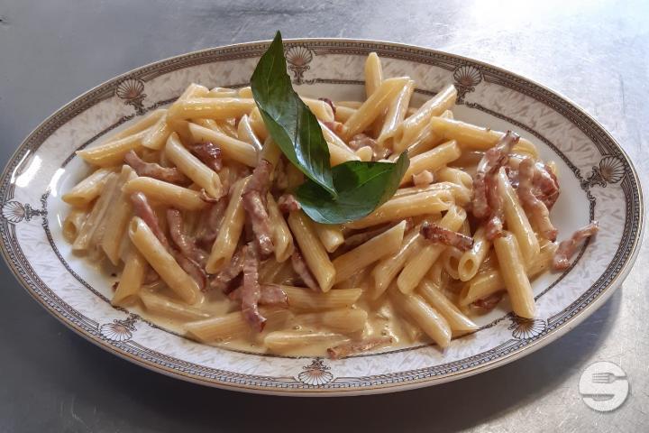 Carbonara - Ristorante Pizzeria La Perla