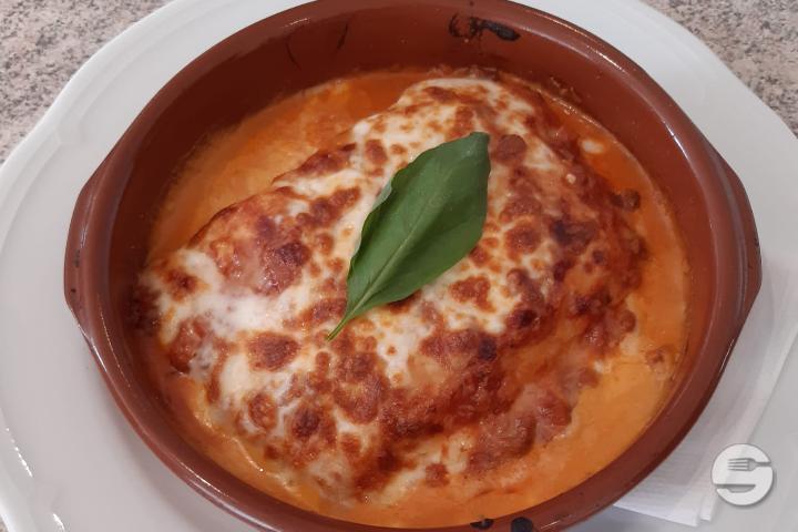 Cannelloni con Carne - Ristorante Pizzeria La Perla