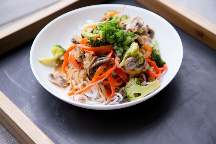 Chicken Glass Noodles Thai Salad - GiGi Sushi Bar