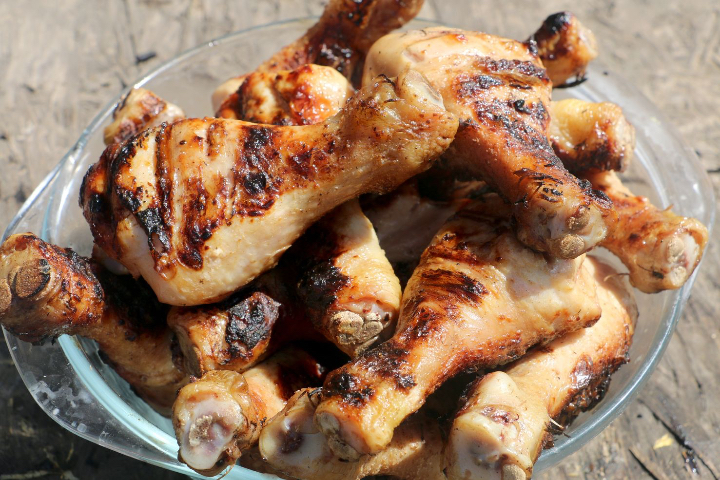 Chicken thighs with teriyaki sauce - GiGi Sushi Bar