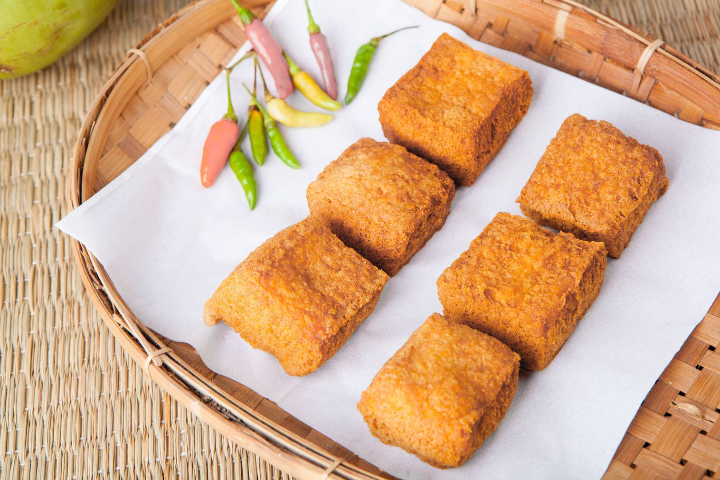 Tofu pocket Nigiri (1 piece) - GiGi Sushi Bar