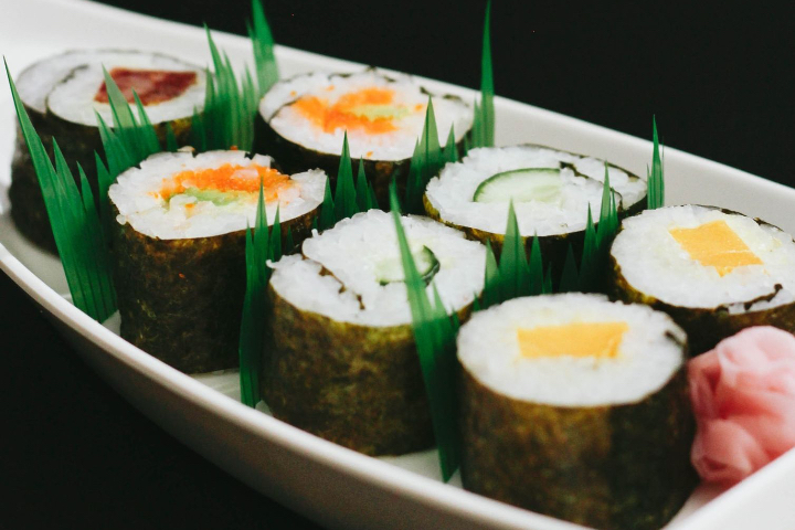 Salmon Futomaki (3 pieces) - GiGi Sushi Bar