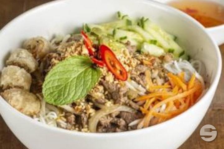 Bo Bun Cha Gio - PHO VI