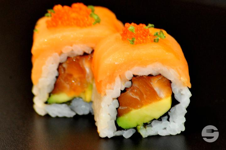 SR1 - Smoked Salmon and Avocado - Wasabi Sushi