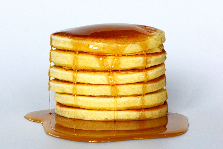 Pancakes 3 Étages - Black Bird Downtown Diner
