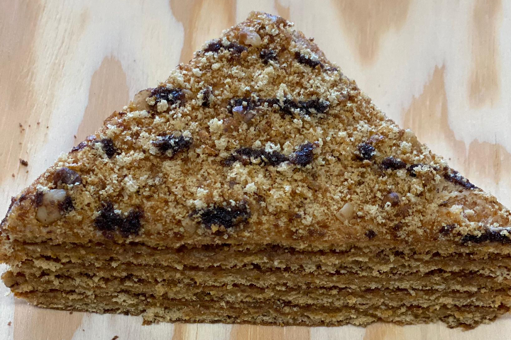 Marlenka with walnuts - Dogan's