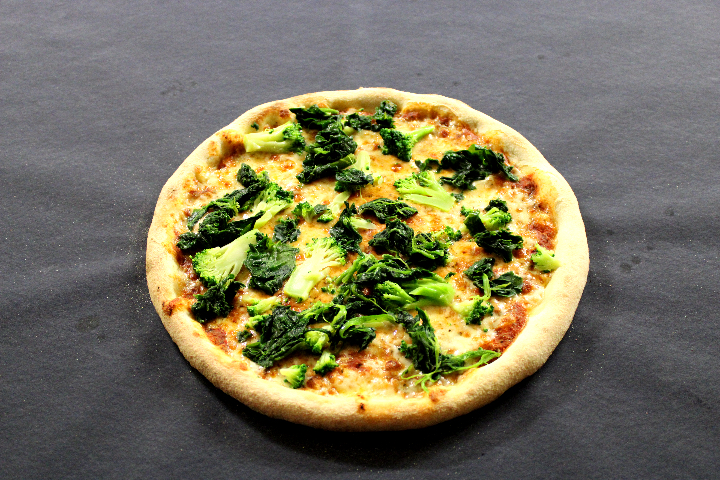 12. PIZZA PRIMAVERA - Janni Pizzakurier & Take Away