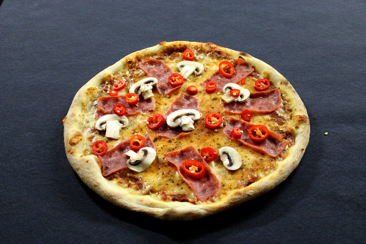 3. PIZZA GARAMBA - Janni Pizzakurier & Take Away