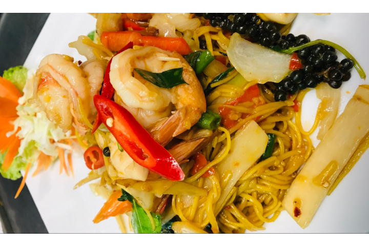 Phad Khee Mao - Pad Thai Restaurant
