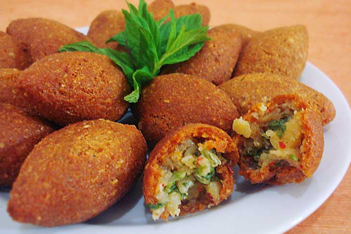 Kibbeh (4Stück) - Za Zaa - Lebanese Soul Food