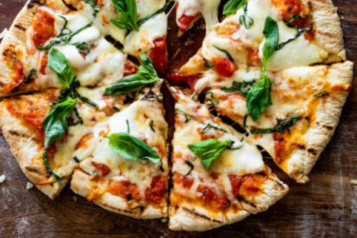Pizza Margherita - Amore Pizzeria