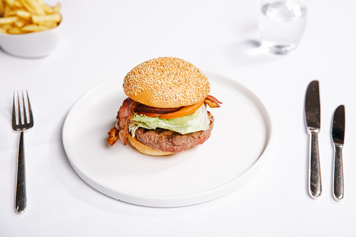 Hamburger - The Lounge at Park Hyatt Zürich