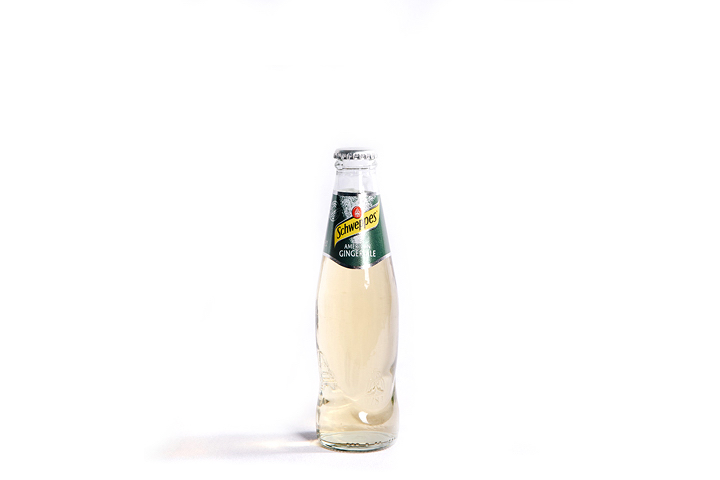 Schweppes Ginger Ale - The Lounge at Park Hyatt Zürich