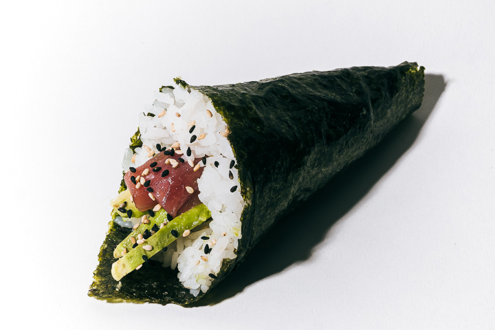 Temaki Tuna Avocado - Haiku Asian Cuisine & Sushi - Nyon