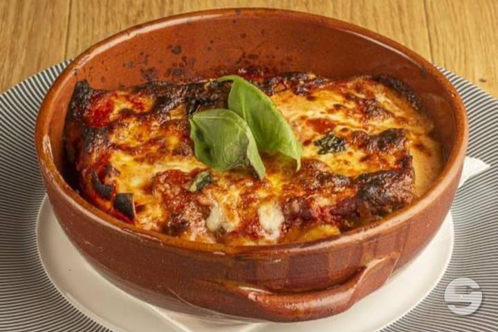 Homemade Lasagna - La Gondola