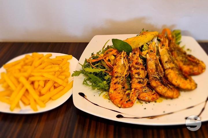 Grilled Prawns - La Gondola