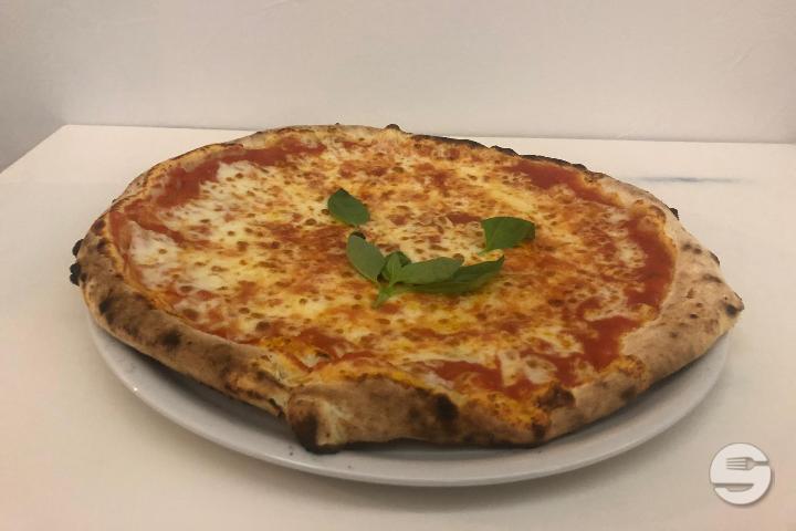 Pizza Margherita - La Gondola