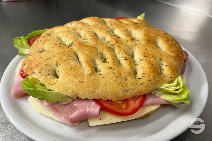 Make up your Maxi Focaccia - Oasi Piadina & Pinsa e Focaccia