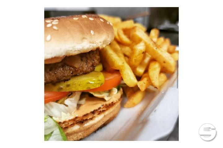 Gorgonzola burger in pocket bread - Swiss Chalet