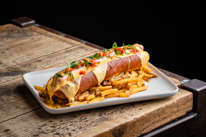 Black Cat's BIG hot dog - Chat Noir