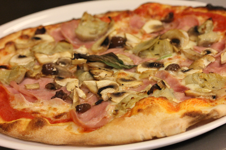 Prosciutto e funghi - Restaurant Gotthardhof