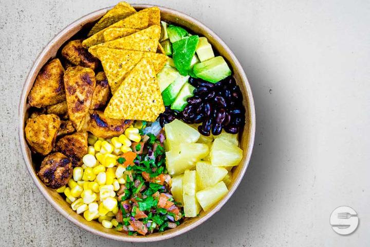 CHICKEN BURRITO BOWL - CleanTaste Basel