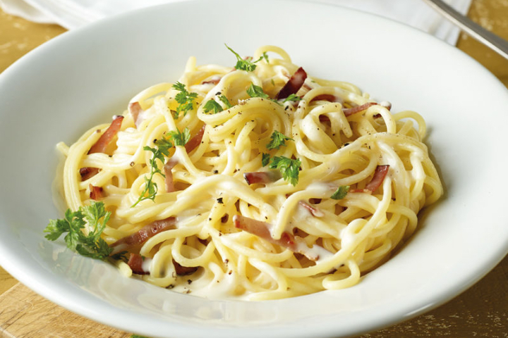 Alla Carbonara - BARACOA Bar - Restaurant - Lounge