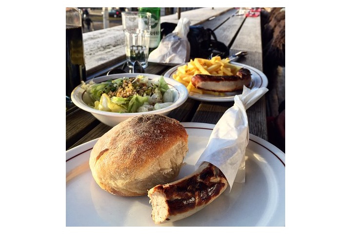 Kalbsbratwurst - BARACOA Bar - Restaurant - Lounge