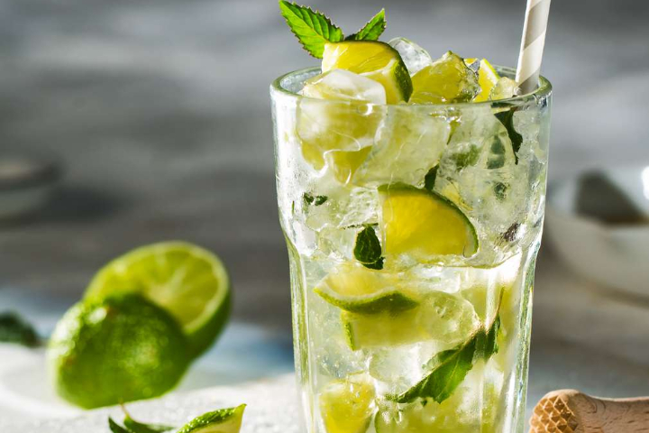 Caipirinha - BARACOA Bar - Restaurant - Lounge