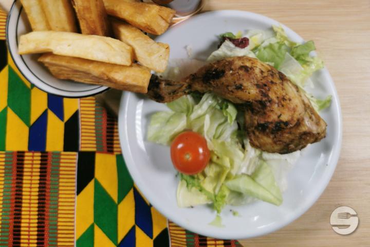 Chicken Legs & Side Dish & Drink - Best African Food Switzerland