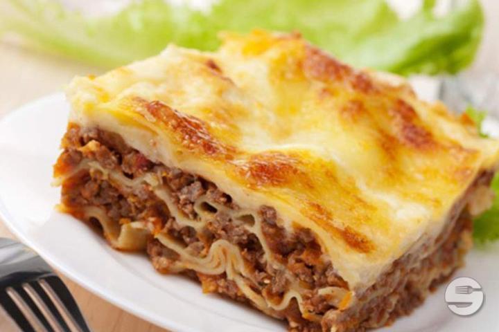 Bolognese Lasagne - Mister Pizza Morges