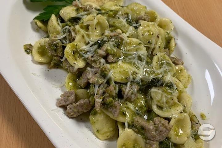 Orecchiette Pugliesi alle cime di rapa con salsiccia - Restaurant Pizzeria Campano