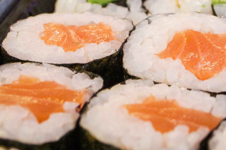 Maki saumon cheese - Hona Sushi