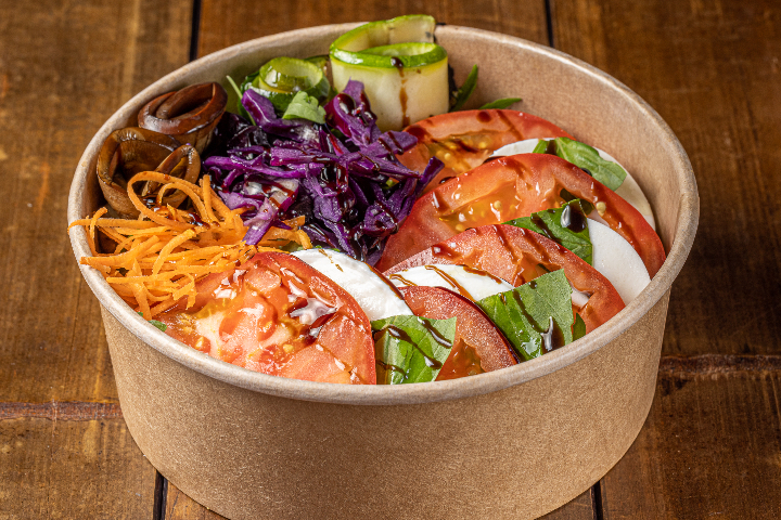 Salade alternative vegan au mozzarella - VEGAN - Pink Gluten