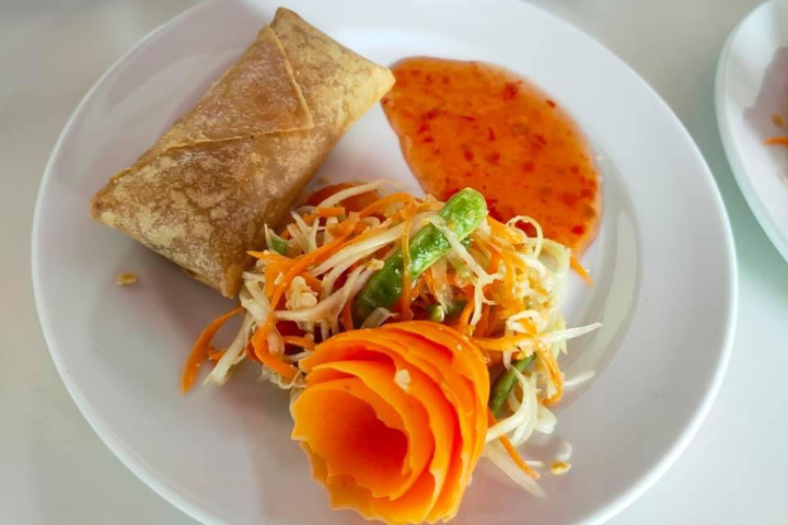 Frühlingsrolle 1 Stk. - Asian Fusion Baar Take Away