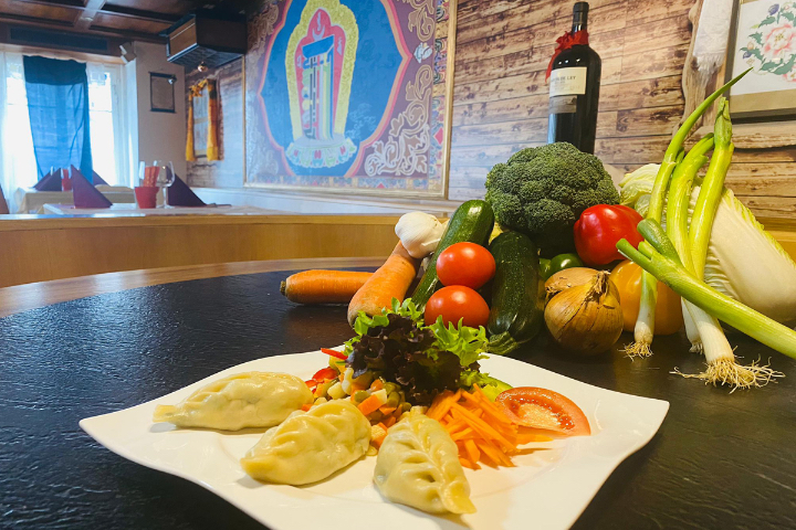 Vegetables Vegan Momo - Yakmomo Restaurant