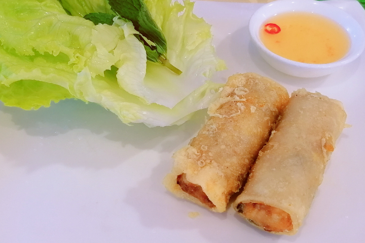 15. Pork Nem Rolls - Mont Blanc 7 Restaurant chinois 鸿运餐厅