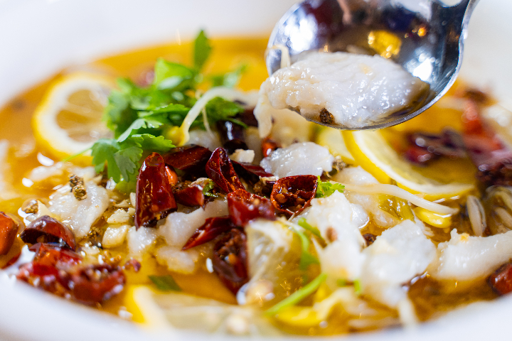 83A. Lemon Steamed Fish with Green Peppers - Mont Blanc 7 Restaurant chinois 鸿运餐厅