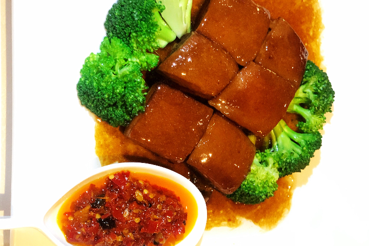 70. Braised DONG-PO Porc - Mont Blanc 7 Restaurant chinois 鸿运餐厅
