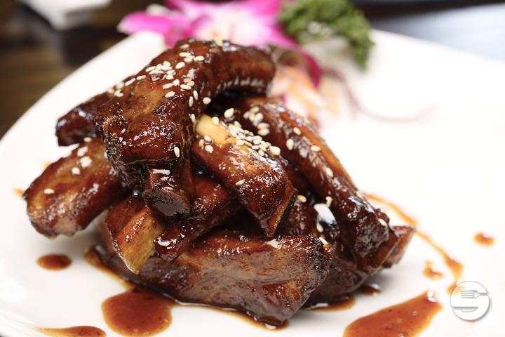 A72. Steamed Pork Belly with candied vegetables - Mont Blanc 7 Restaurant chinois 鸿运餐厅