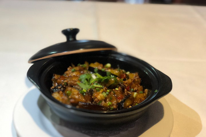 76. Aubergine au porc haché - Mont Blanc 7 Restaurant chinois 鸿运餐厅