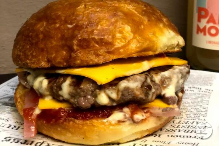 The Cheeseburger - Au Carrefour