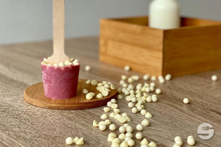 Chocolat Ruby avec Pépites Blancs - WhooFy Gaufres