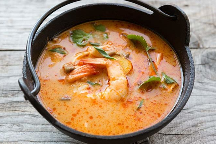 04 Tom Yam Goong * - MY Oriental Cuisine