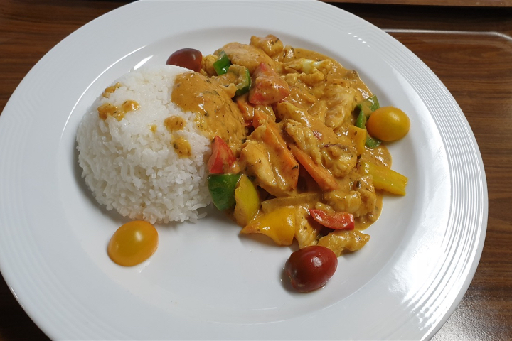 Vegetable curry with rice - Momokitchen