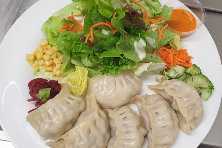 Vegimomo with Salad - Momokitchen