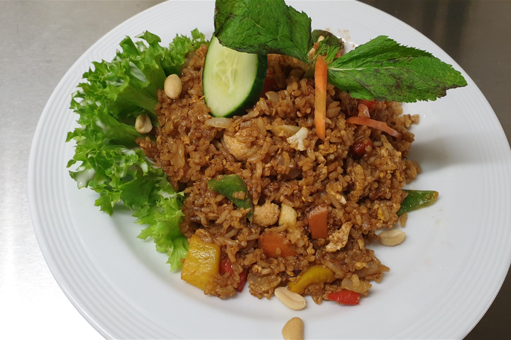 Fried rice with vegetables (vegi) - Momokitchen